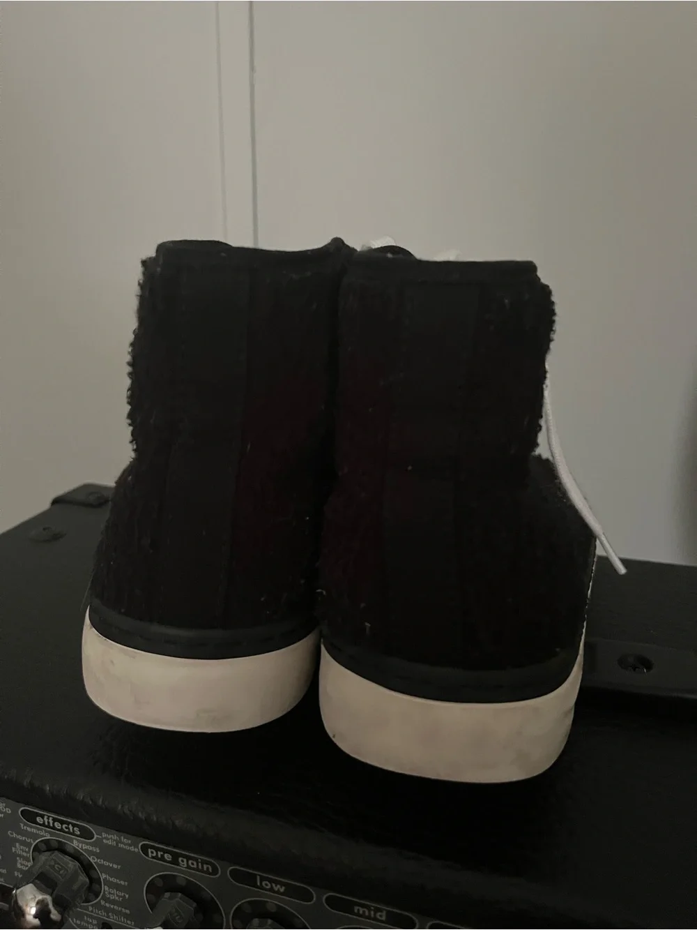 Tommy Hilfiger TWEEVEE Black/White High Top Lace-Up Faux Fur Sneakers US 7.5